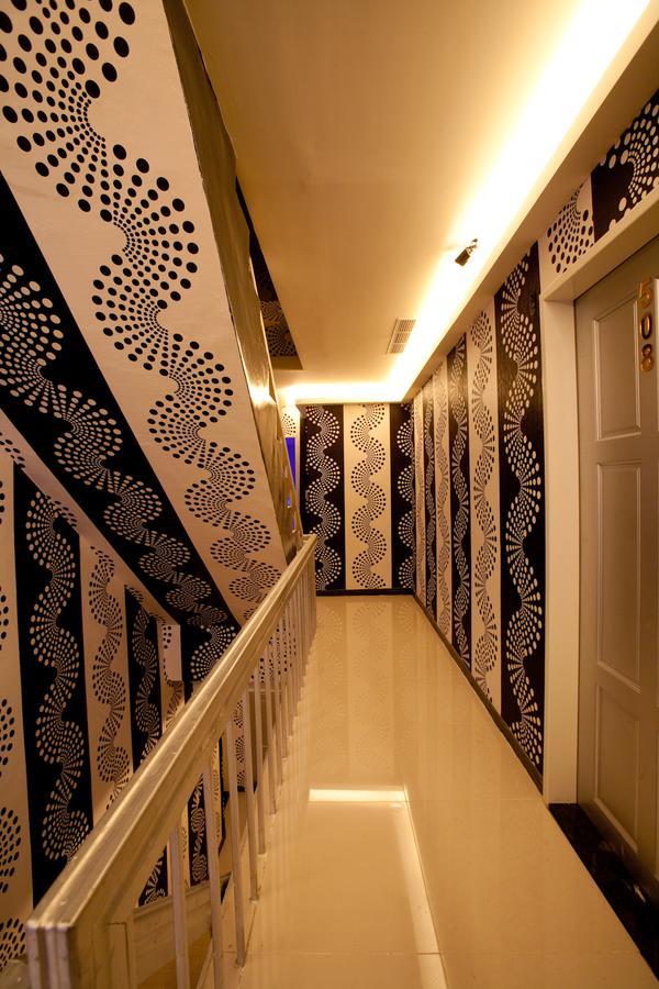 Holyone Hotel Taipei Exterior photo